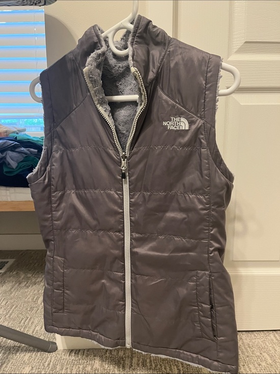 The North Face Jackets & Blazers - The North Face Women's Quilted Vest in Charcoal Gray with Faux-Fur Lining
